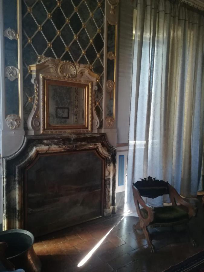 Boutique Apartment Urbino Bagian luar foto