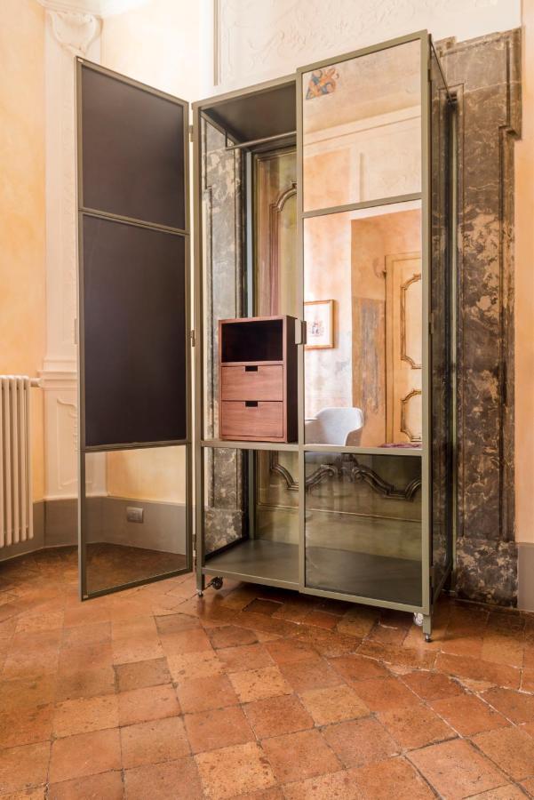 Boutique Apartment Urbino Bagian luar foto